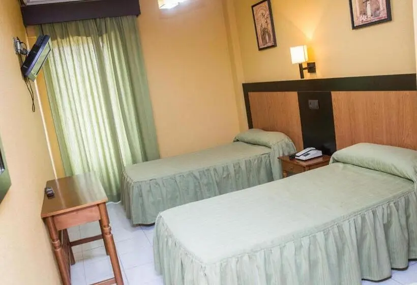 スタンダードルーム, Hostelería La Palmera De Miajadas Sl