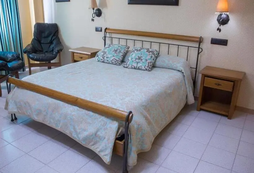 デラックスルーム, Hostelería La Palmera De Miajadas Sl