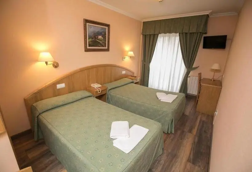 Standard Room, Payro