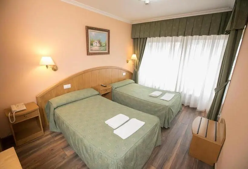 Standard Room, Payro