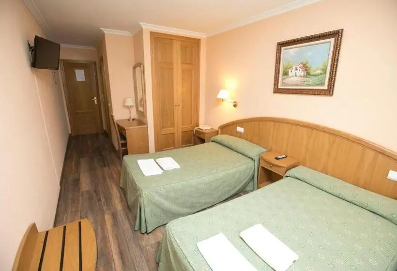 Standard Room, Payro