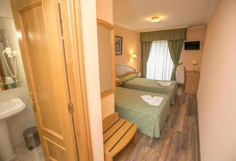 Standard Room, Payro