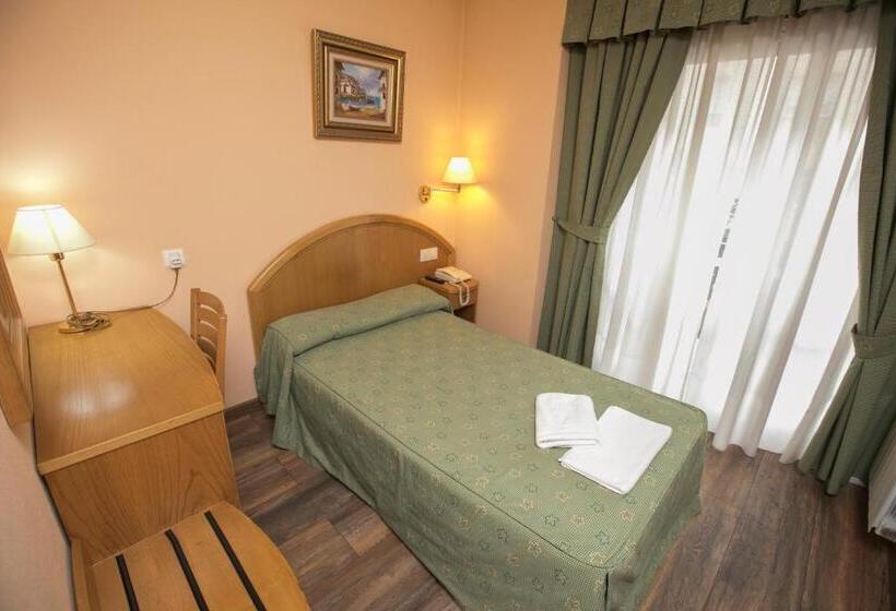 Quarto Estandar Individual, Payro