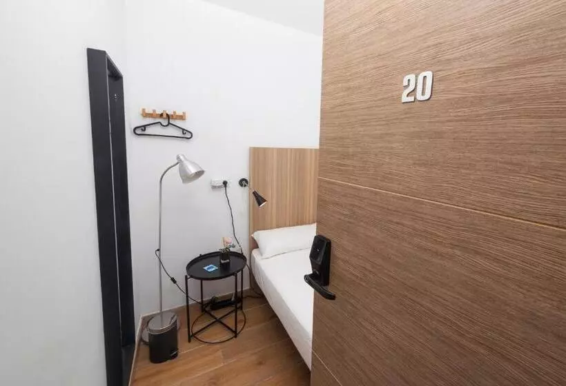 اتاق استاندارد یک نفره, Hostal Siesta & Go Nuevos Ministerios