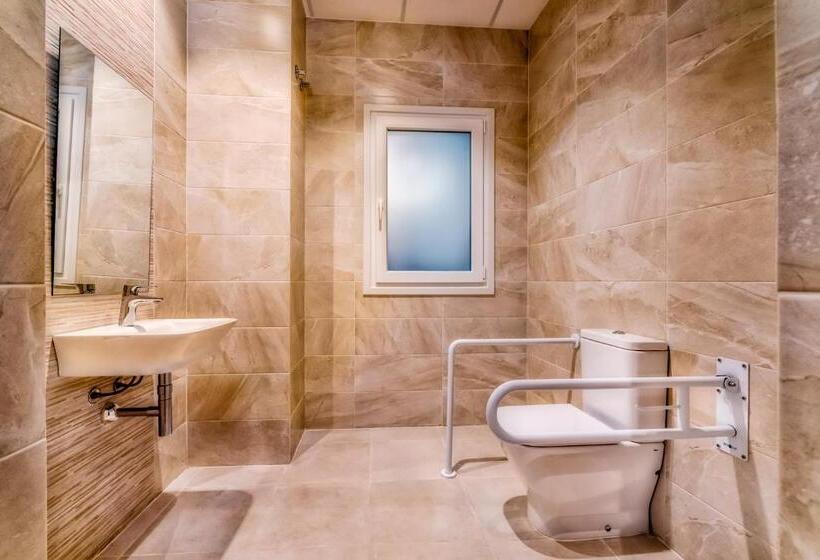 اتاق خانوادگی, Hostel A2c