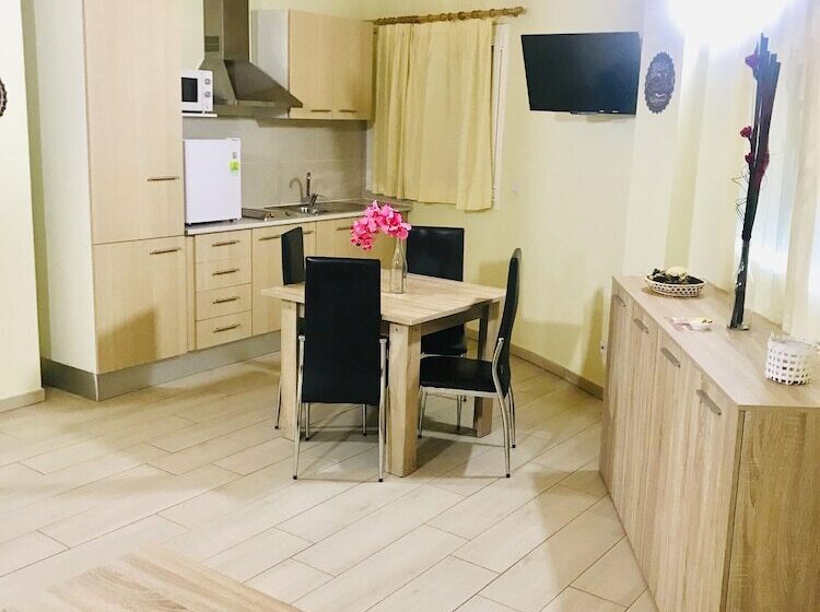 Апартаменты 1 Спальня, Apartamentos Giuliano