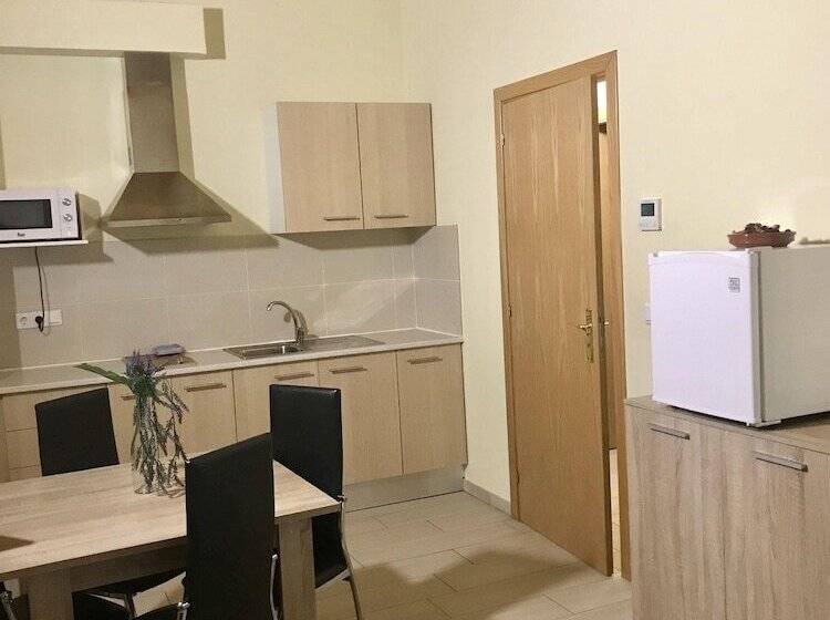 Апартаменты 1 Спальня, Apartamentos Giuliano