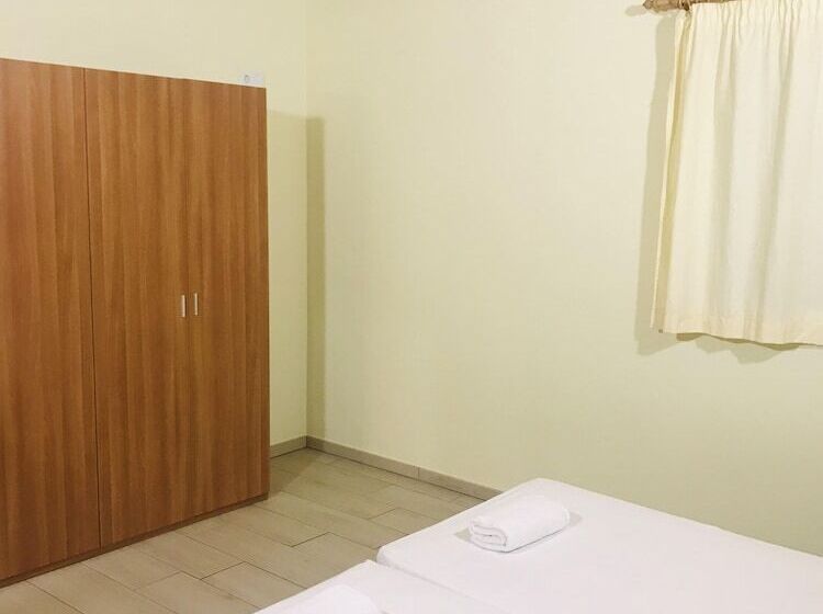 آپارتمان 1 خوابه, Apartamentos Giuliano