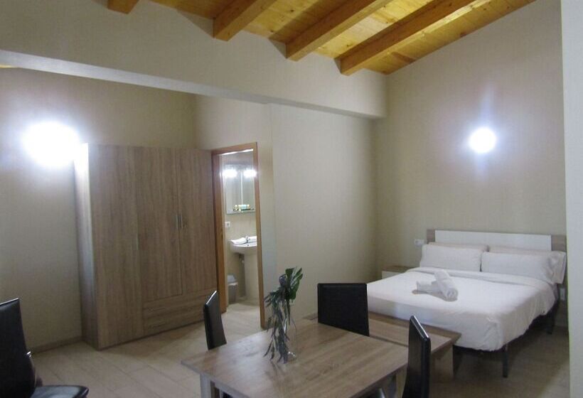 Номер Стандарт, Apartamentos Giuliano