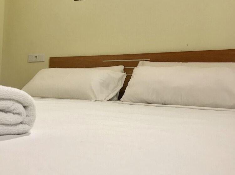 آپارتمان 1 خوابه, Apartamentos Giuliano