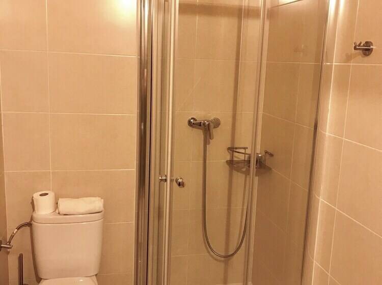 آپارتمان 2 خوابه, Apartamentos Giuliano