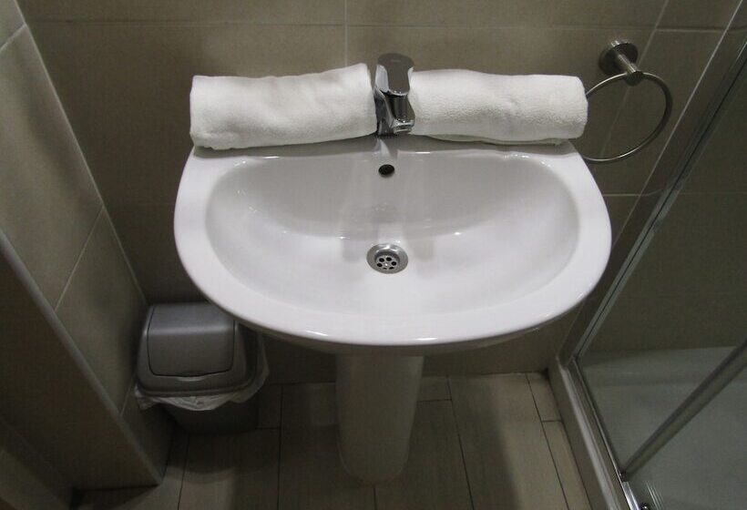 اتاق استاندارد, Apartamentos Giuliano