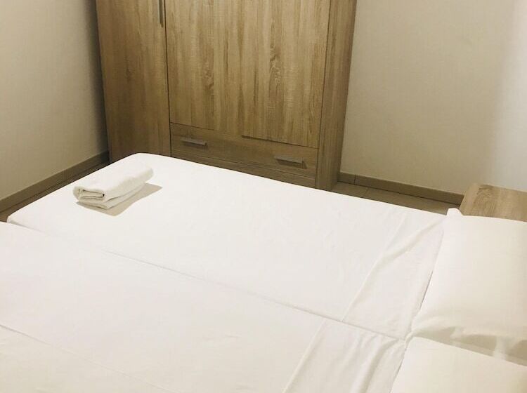 آپارتمان 2 خوابه, Apartamentos Giuliano