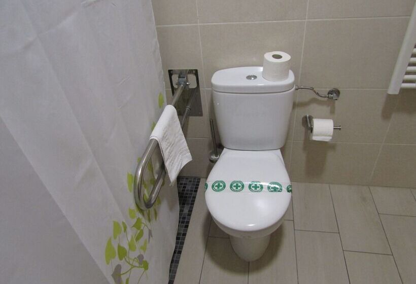 آپارتمان 2 خوابه, Apartamentos Giuliano