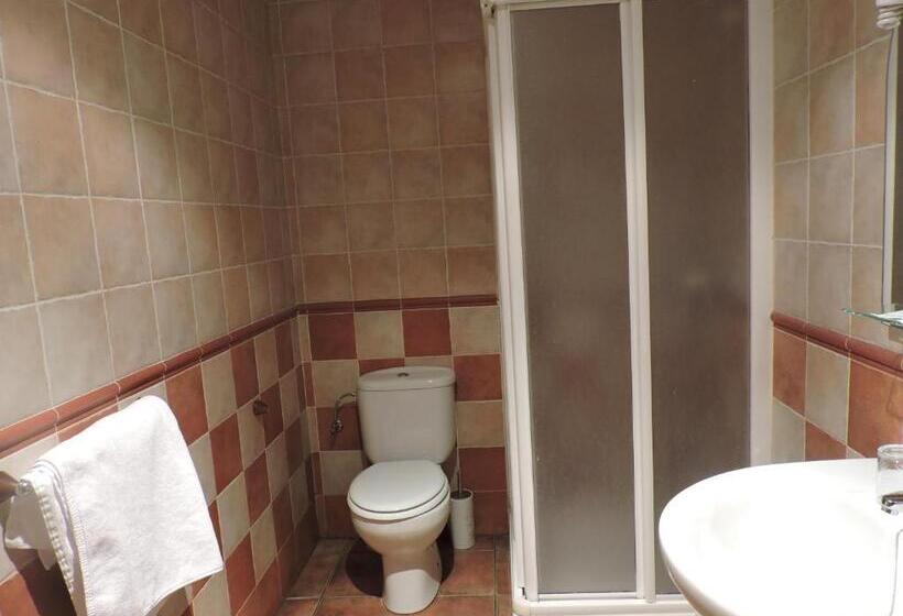 スタンダード４人部屋, Hostal Villa De Navarrete