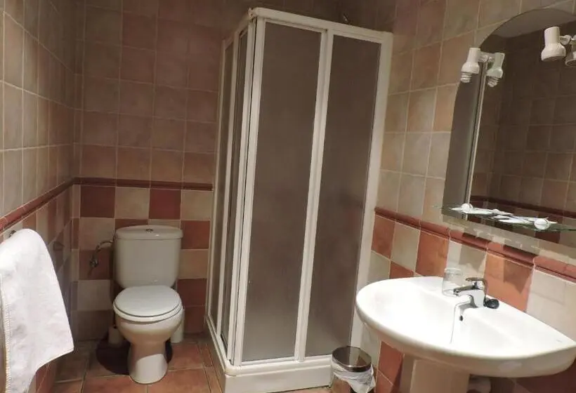スタンダード4人部屋, Hostal Villa De Navarrete