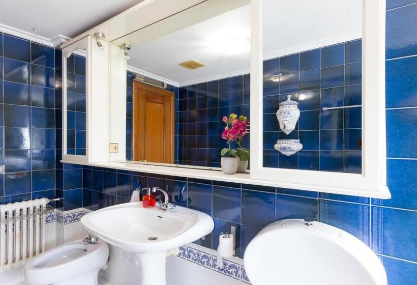 غرفة قياسية ثلاثية, Pensión La Rioja