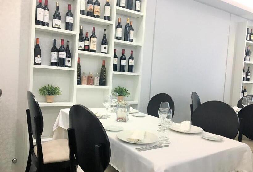 غرفة قياسية, Las Cadenas