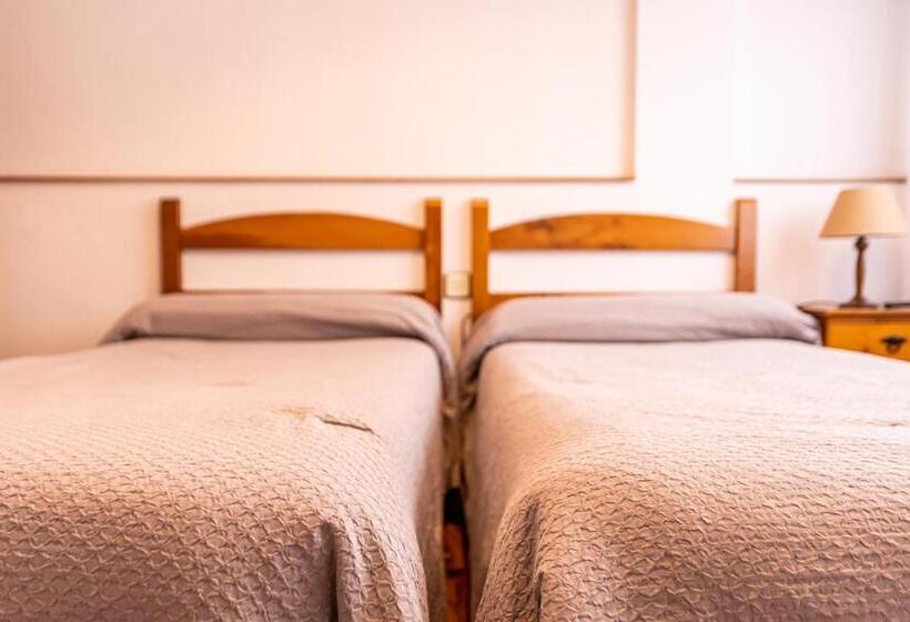 스탠다드 룸, Hostal Restaurante Ventasierra