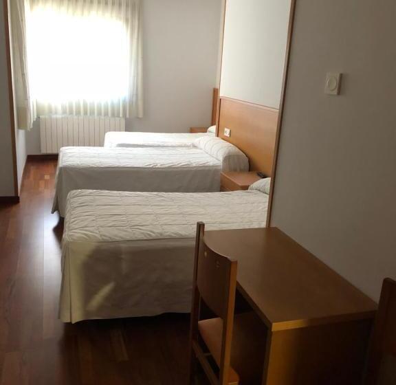 스탠다드 트리플 룸, Hostal El Poligono