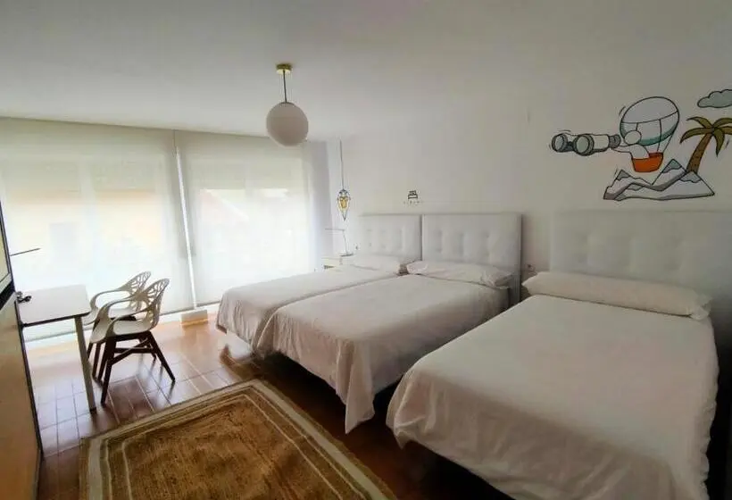 اتاق استاندارد سه نفره, Hostal Pozo