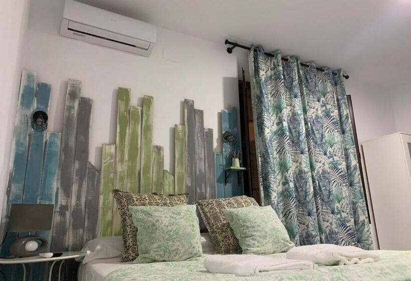 اتاق استاندارد, Viviendas La Placita Centro