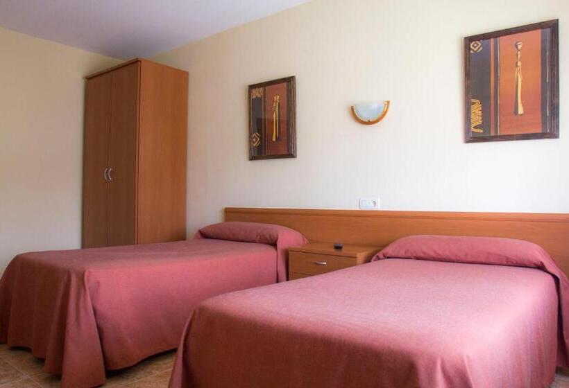 스탠다드 룸, Hostal Restaurante María Victoria