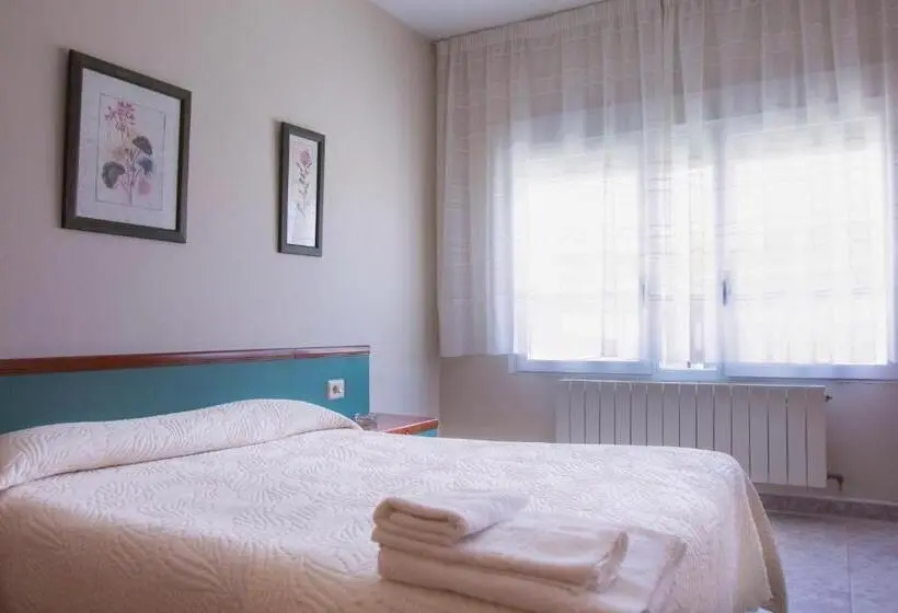 スタンダードシングルルーム, Hostal Restaurante María Victoria