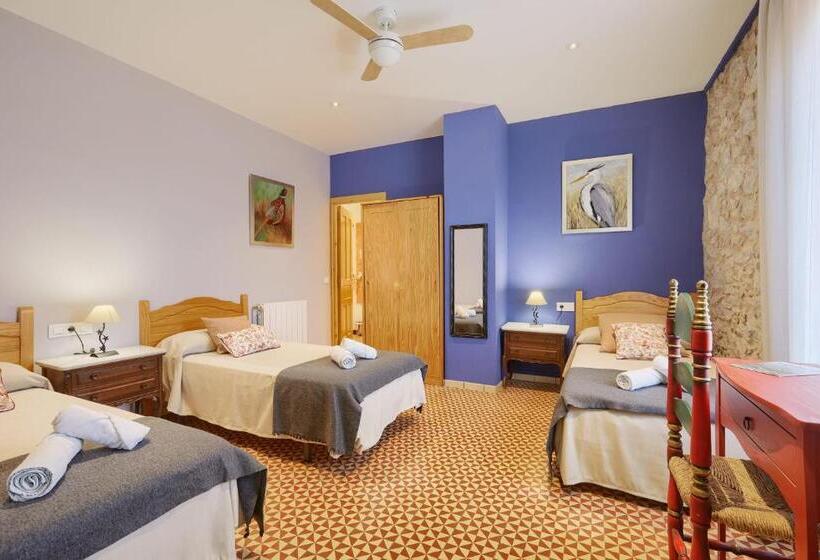 غرفة كلاسيكية ثلاثية, Mas Ribas Turismo Rural