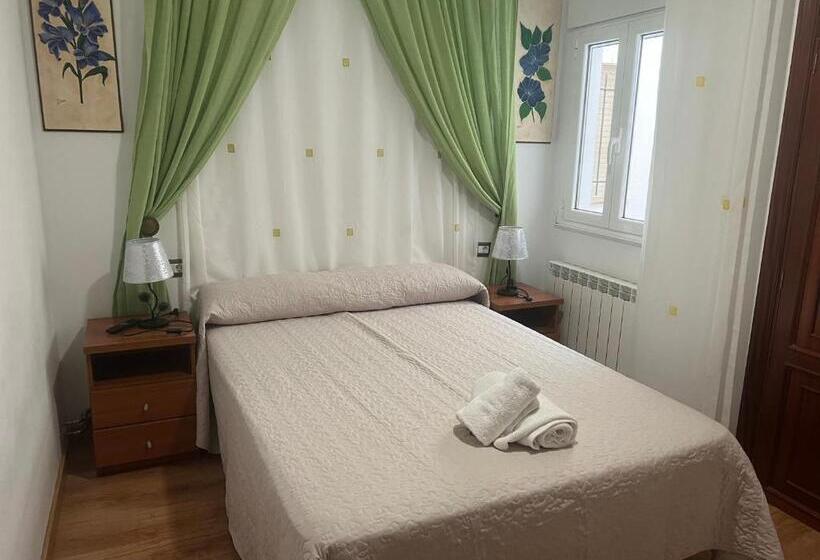 اتاق استاندارد یک نفره, O Castelo