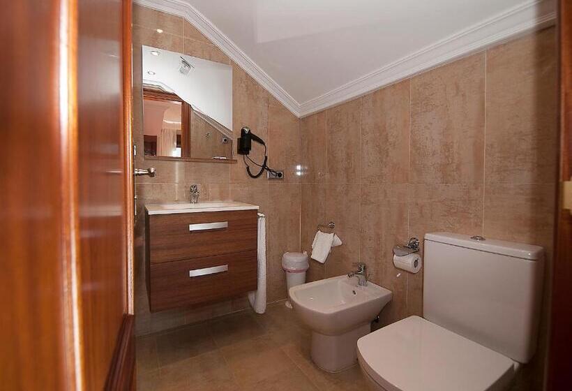 Номер Стандарт, Pensión Residencia A Cruzán