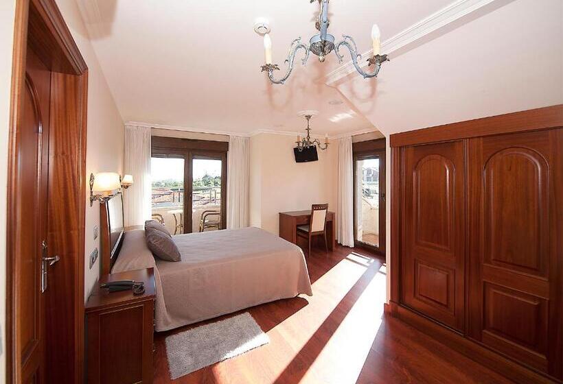 Номер Стандарт, Pensión Residencia A Cruzán