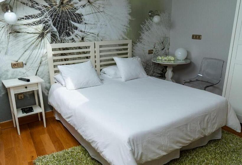 Номер Стандарт, A Esmorgaposada Del Mar