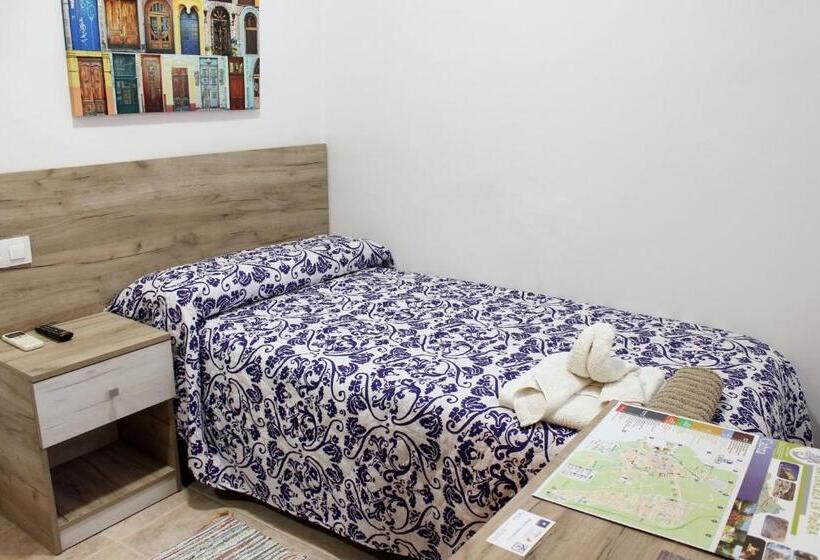 غرفة قياسية فردية, Pensión Guerrero