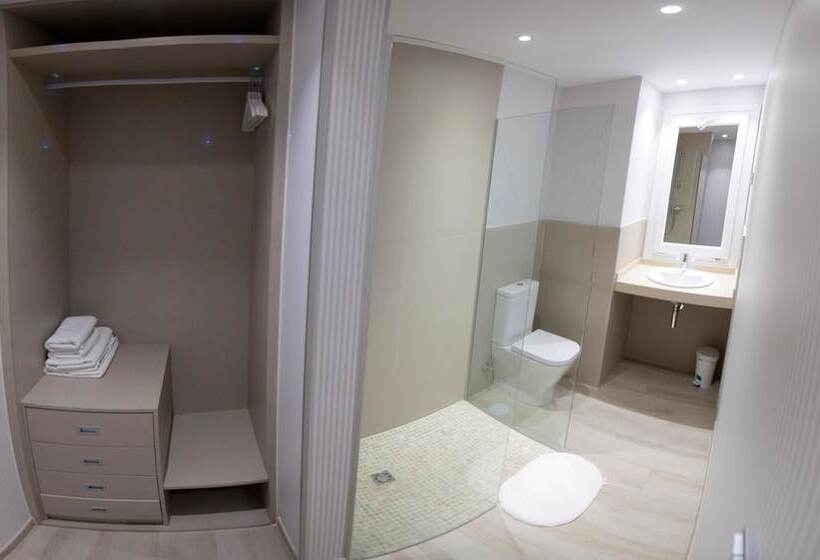 コンフォートルーム, Hostal Loimar