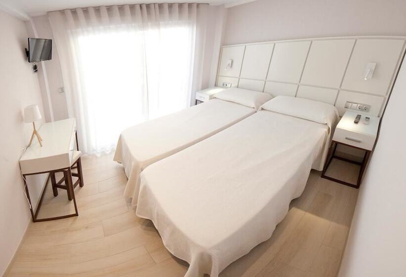 コンフォートルーム, Hostal Loimar