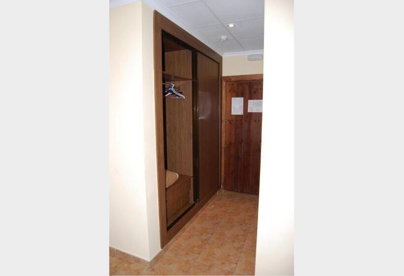 스탠다드 룸, Hostal Mesón Arboleas