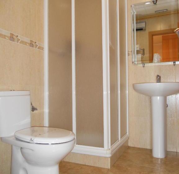 اتاق استاندارد سه نفره, La Posada De Sancho