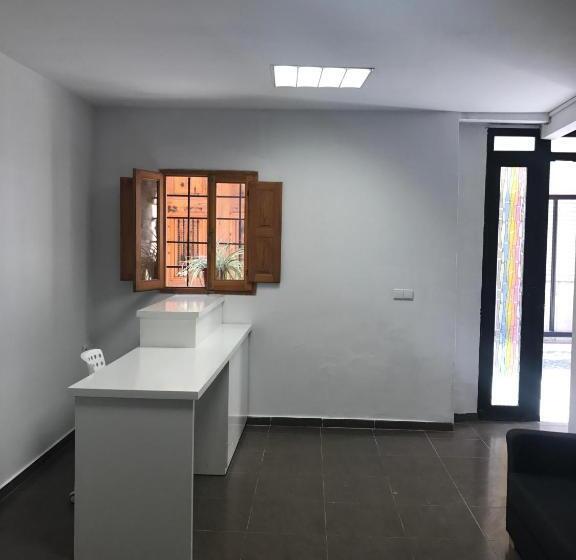 Апартаменты 1 Спальня с Балконом, Sant Pere Apartment