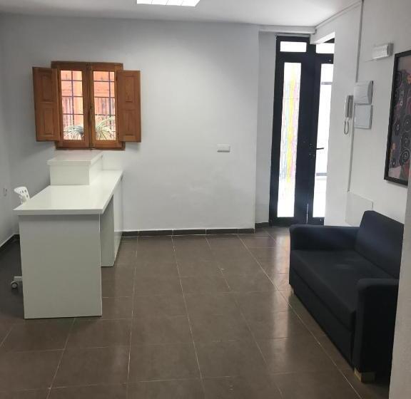 Apartamento 1 Dormitório com Sacada, Sant Pere Apartment