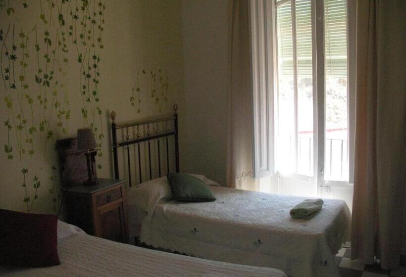 스탠다드 트리픔 룸 공동욕실, Pension El Torreon