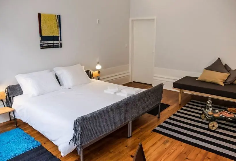 اتاق استاندارد با سرویس بهداشتی مشترک, Dona Emília Guest House & Studio Apartment Building