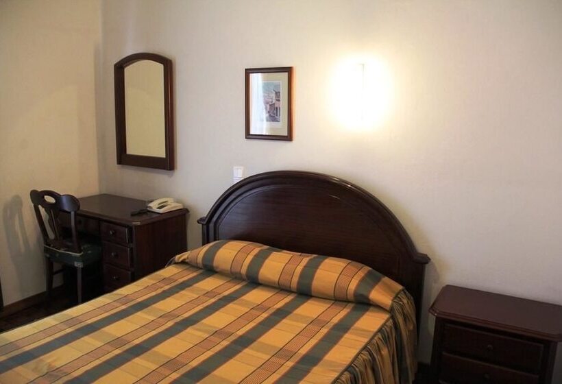 غرفة قياسية, Residencial Santo António