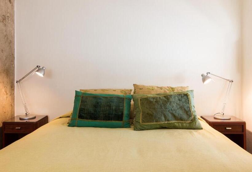 标准间内部标间, Torre De Maneys