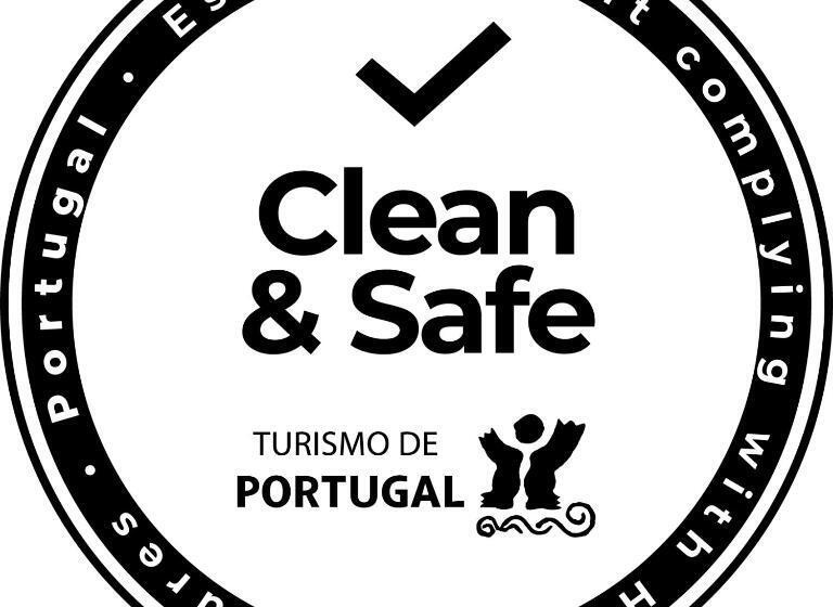 标准三人间, Torre De Maneys