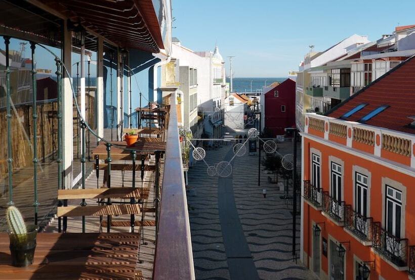 Апартаменты 1 Спальня с Балконом, Cacilhas Guest Apartments