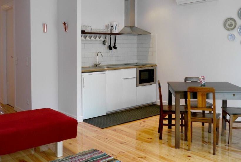 Апартаменты 1 Спальня с Террасой, Cacilhas Guest Apartments