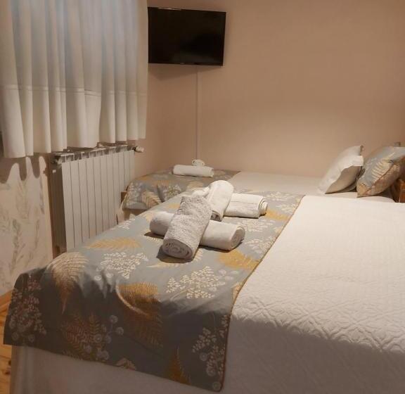 غرفة أساسية ثلاثية, Encosta Da Serra