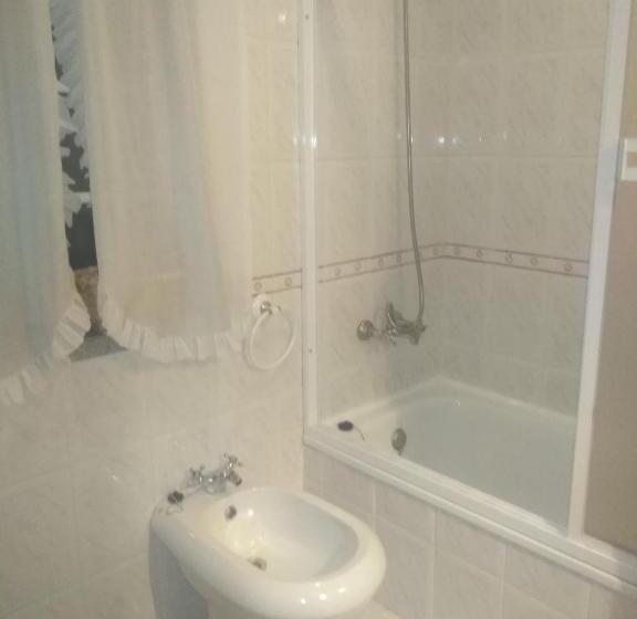 شقة غرفتين, Encosta Da Serra