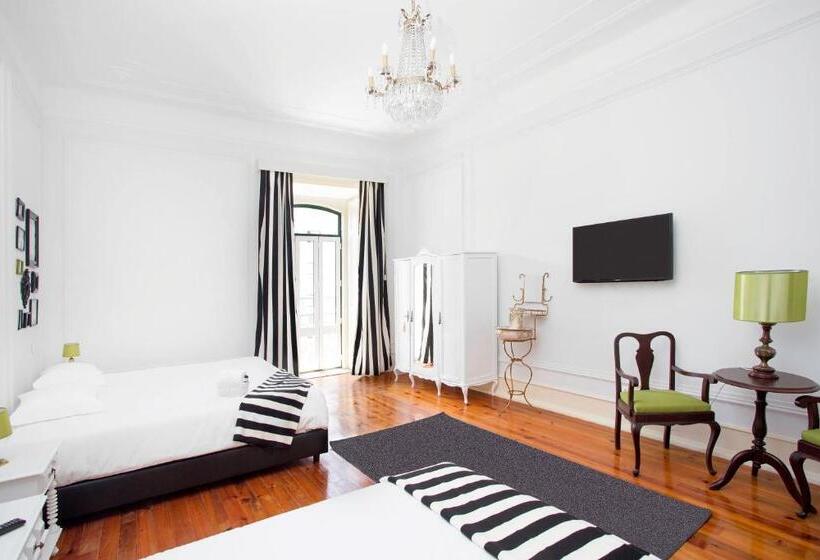 Номер Стандарт Четырехместный Совместный Санузел, Typical Lisbon Guest House